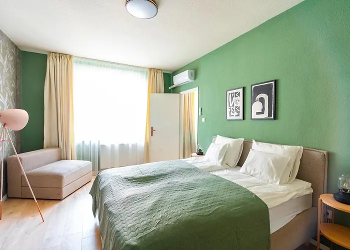Lägenhet Sunny Luxurious Two Bedroom At Jewish District