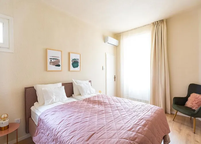 Sunny Luxurious Two Bedroom At Jewish District Lägenhet Budapest