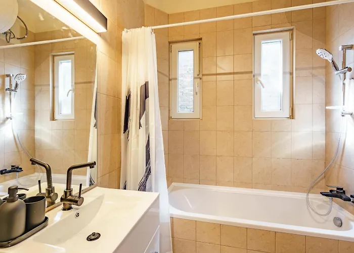 Sunny Luxurious Two Bedroom At Jewish District * Budapest
